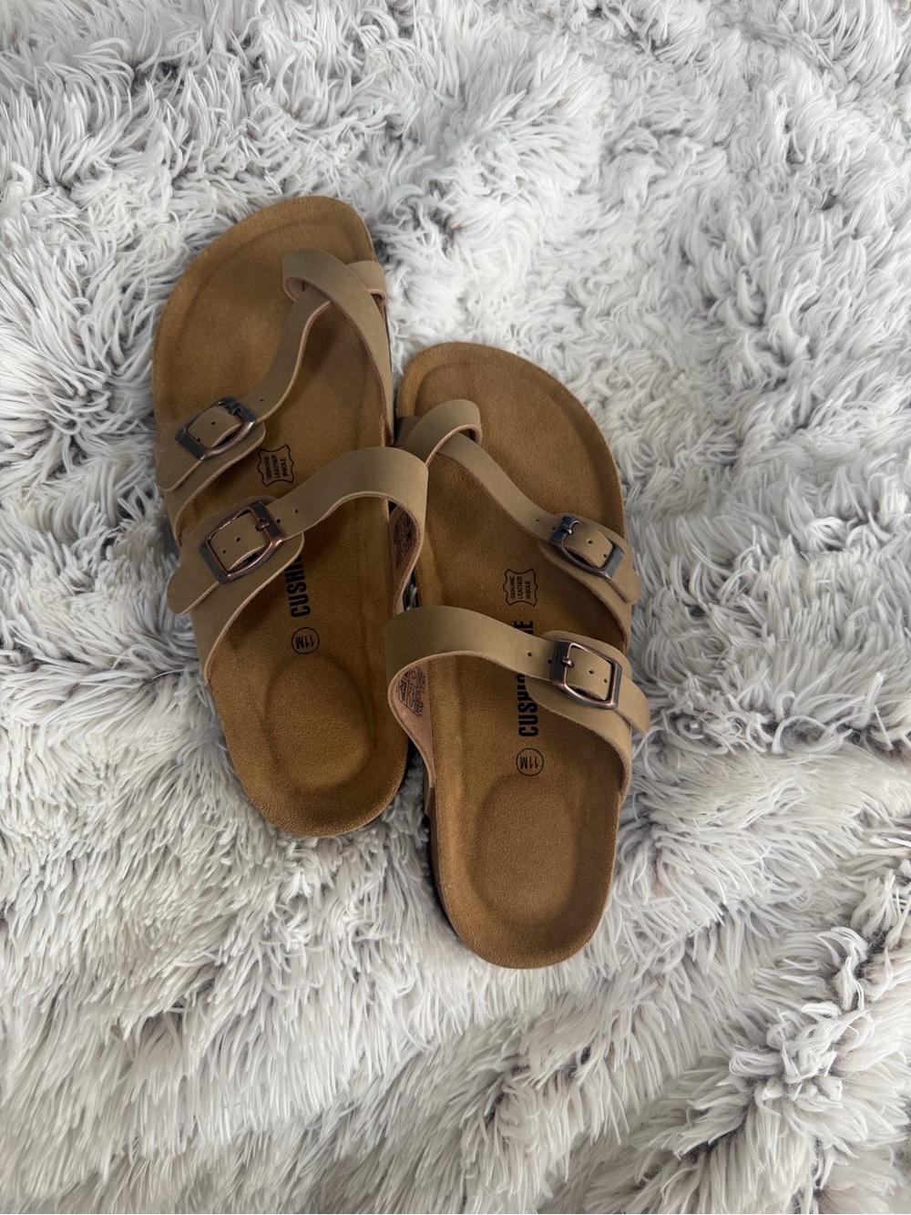 Classic Triple-Buckle Women’s Slip-On Sandals in Tan